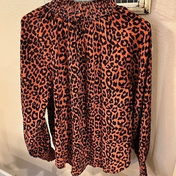 Loft cheetah blouse - Picture 6 of 7